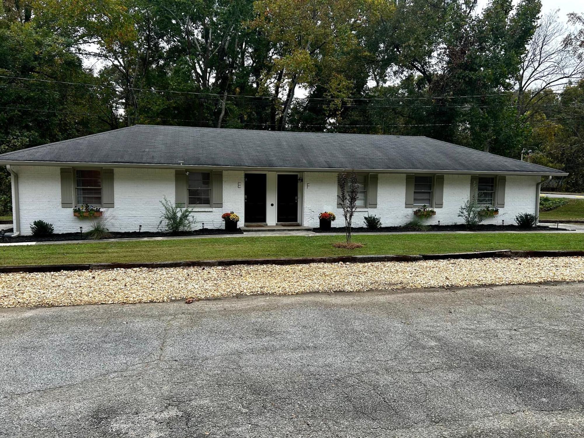 Cozy French Cottage 1/2 Mi From Covington Square Exterior photo